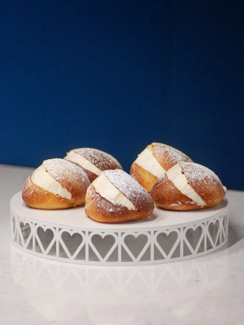 Włoskie bułki maritozzi